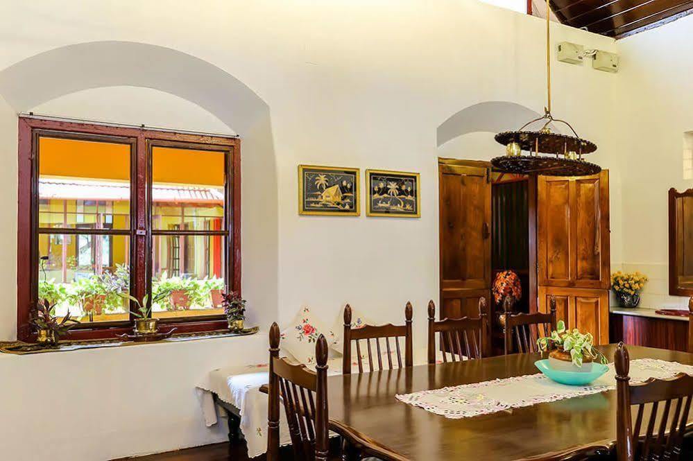 Апартаменти Chiramel Residency Kochi Екстер'єр фото